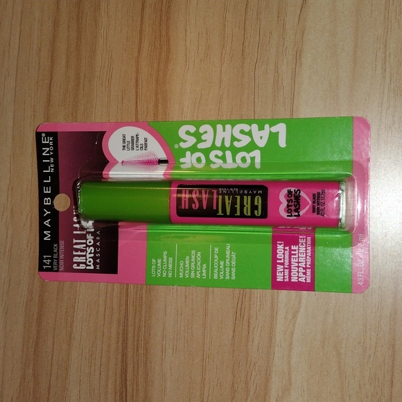 Maybelline Great Lash Lots of Lashes Mascara Shade: Very Black 🖤 🆕 - Picture 2 of 12